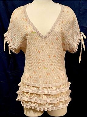 Ruffled V-Neck Knit Tunic in Light Pink